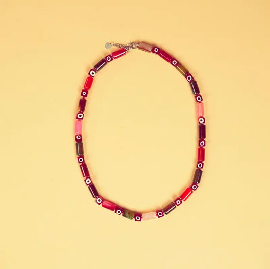 Collier Salam sur fond beige